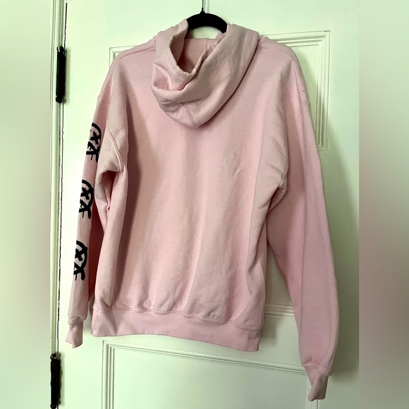 Smiley Box Hoodie - Medium - Picture 5 of 6